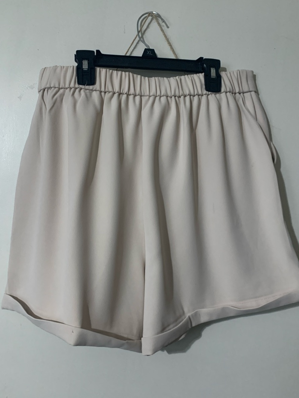 Sleeveless Double-Breasted Blazer and High-Waist Shorts - Cream - Picture 6 of 6